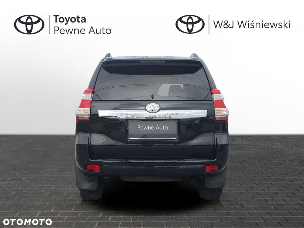 Toyota Land Cruiser - 7