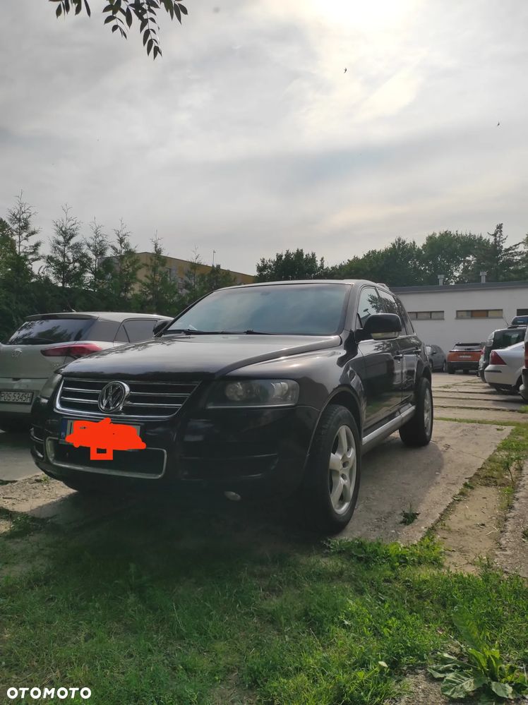 Volkswagen Touareg - 1