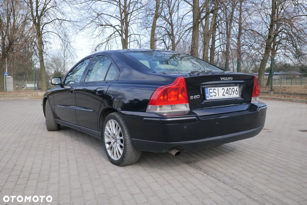 Volvo S60 2.4D Summum - 3