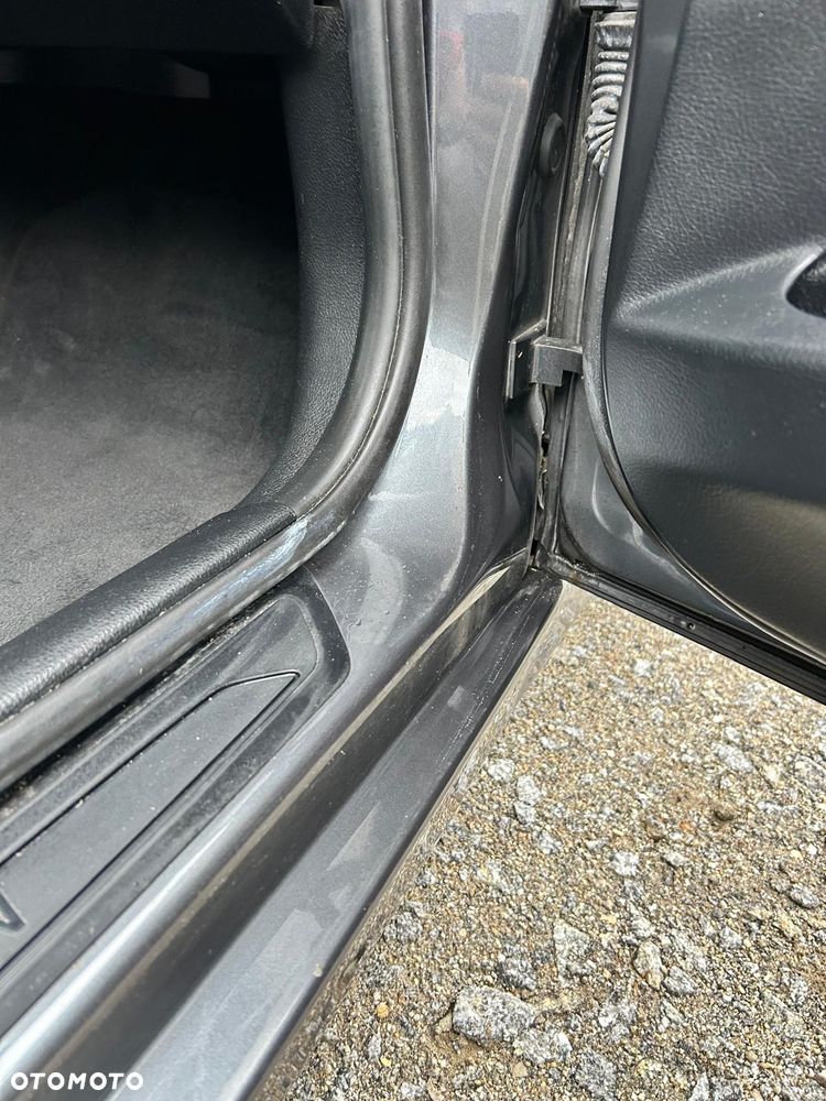 BMW Seria 3 - 26