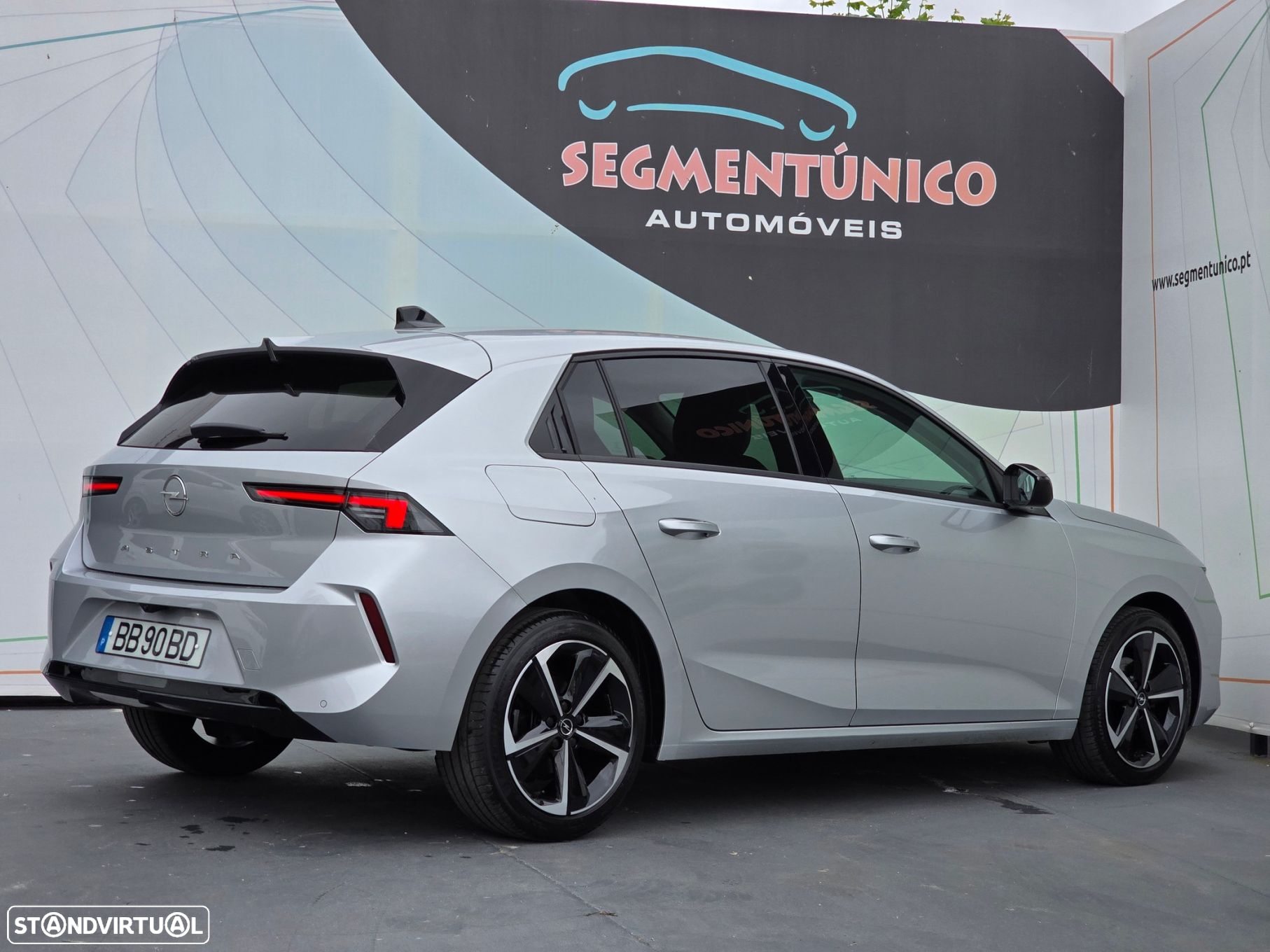 Opel Astra 1.2 T Elegance - 7