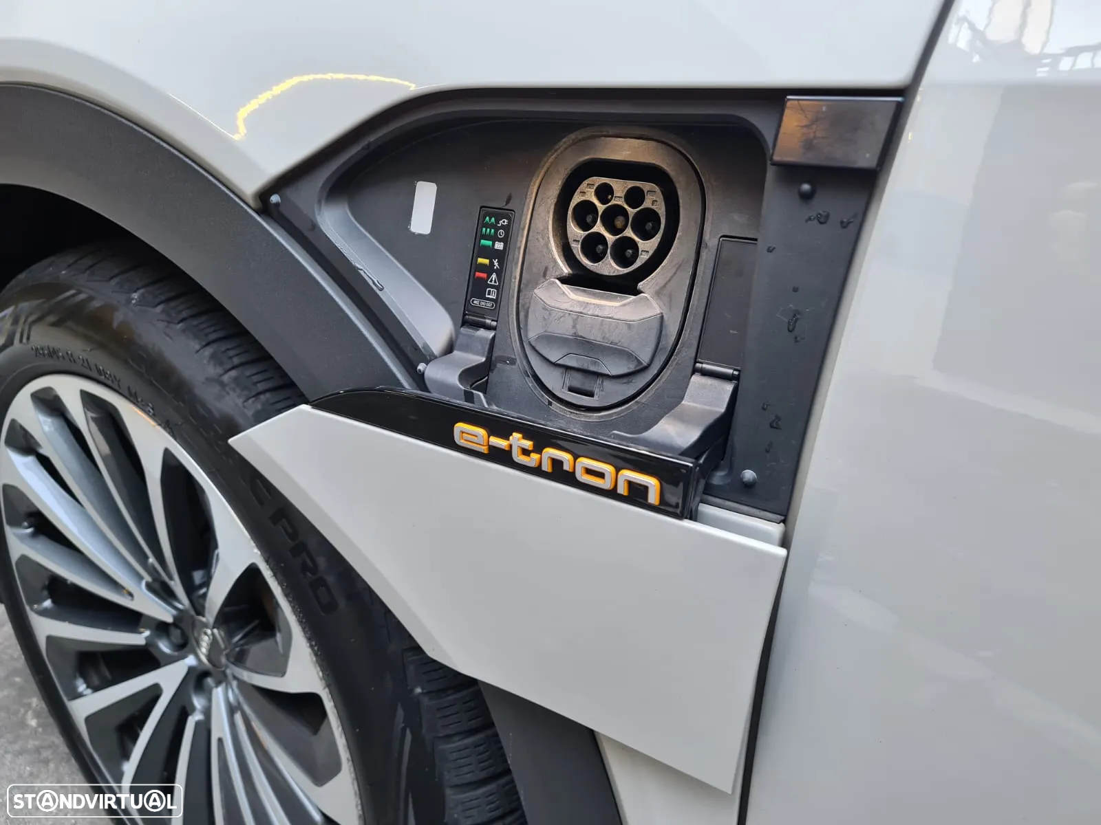 Audi e-tron 55 quattro - 8