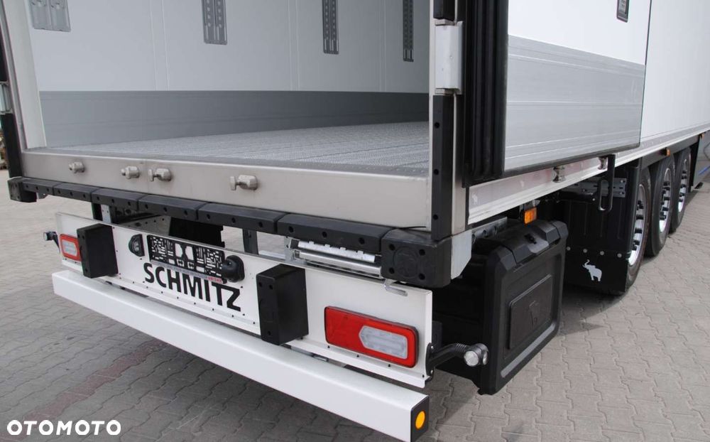 Schmitz Cargobull SKO 24/L 13.4 FP COOL V7, Doppelstock - 2