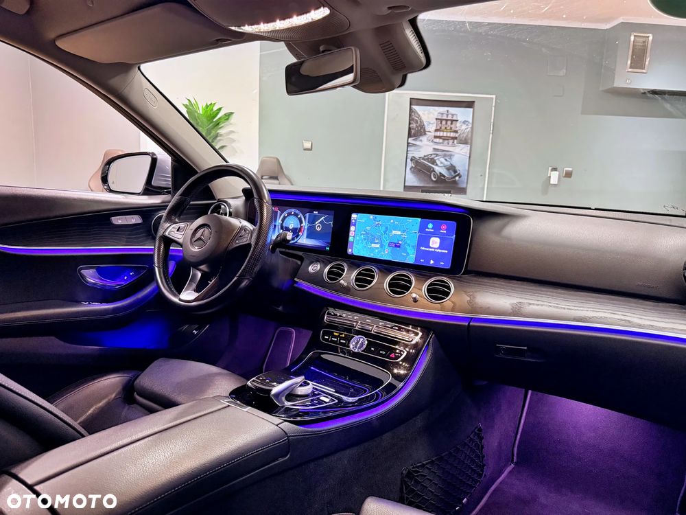 Mercedes-Benz Klasa E 220 d 4-Matic All-Terrain - 3