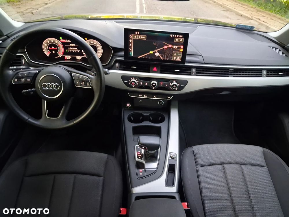 Audi A4 Limousine 35 TFSI mHEV S Line S tronic - 19