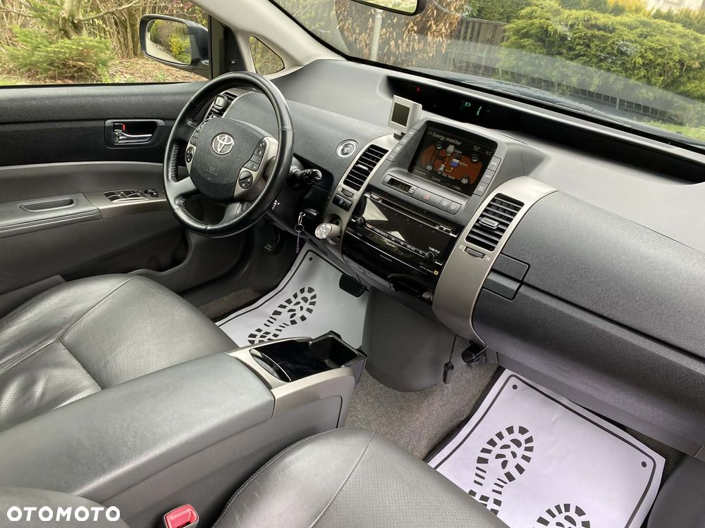 Toyota Prius 1.5 VVT-i Sol - 5