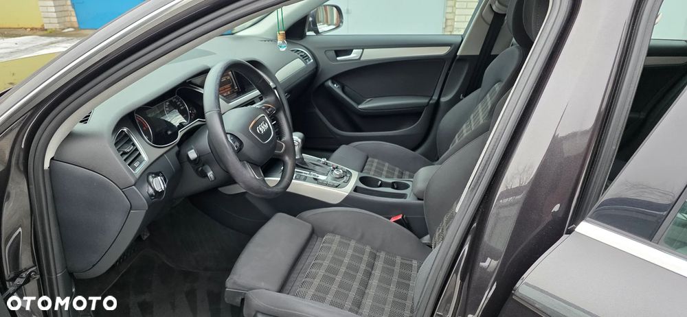 Audi A4 Avant 2.0 TDI DPF multitronic Ambiente - 13