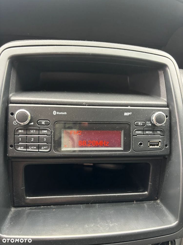 Opel Vivaro - 22