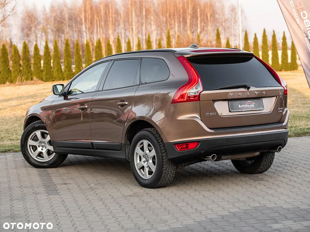 Volvo XC 60 D5 AWD Kinetic - 8