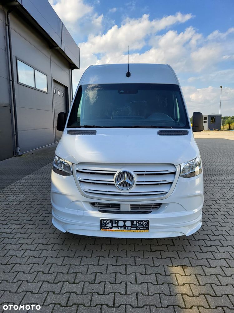Mercedes-Benz Sprinter 519 CDI 24 miejsca + 4 stojące NOWY - 3