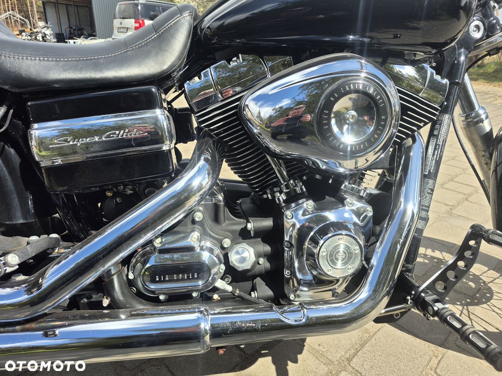 Harley-Davidson Dyna Super Glide - 11