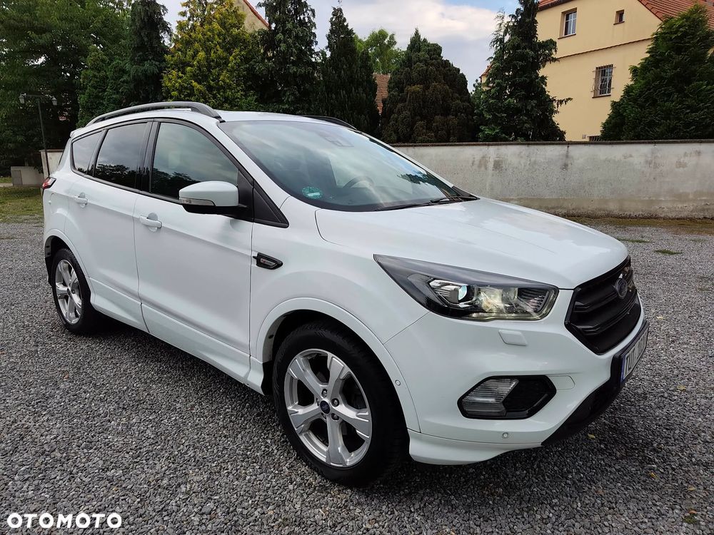 Ford Kuga 1.5 EcoBoost 2x4 ST-Line - 10