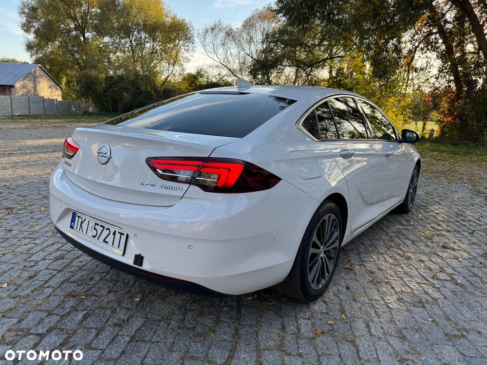 Opel Insignia - 16