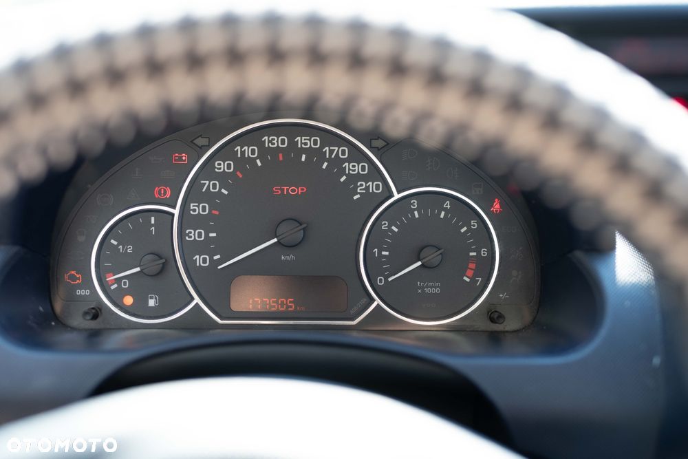 Peugeot 1007 1.4 Happy - 9