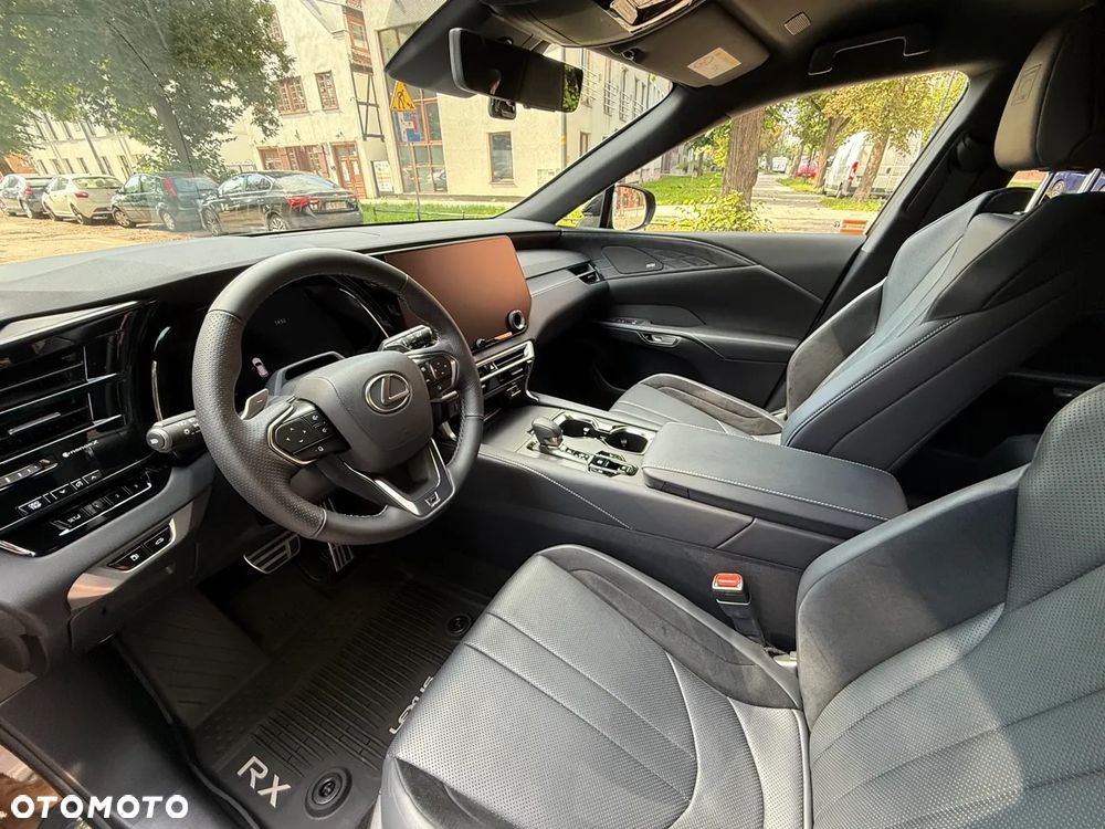 Lexus RX 500h F Sport - 14