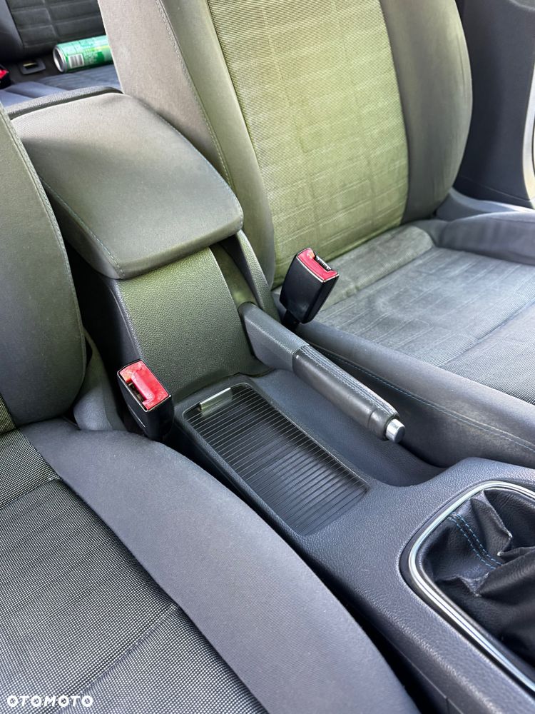 Volkswagen Golf 1.9 TDI Comfortline - 10