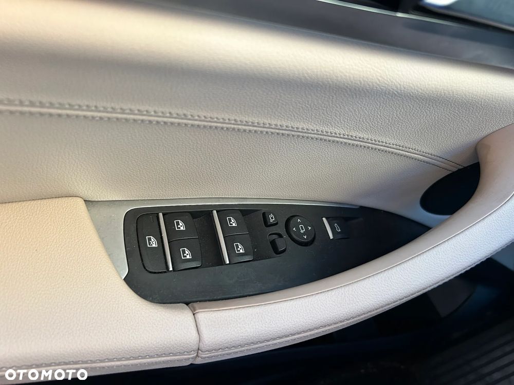 BMW X4 - 16