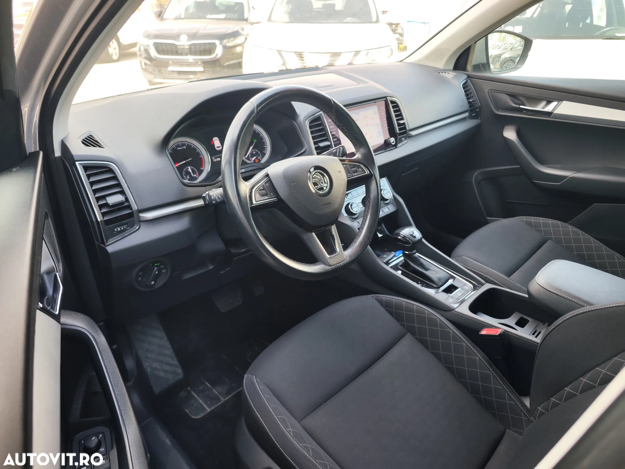 Skoda Karoq 1.6 TDI DSG Ambition - 9