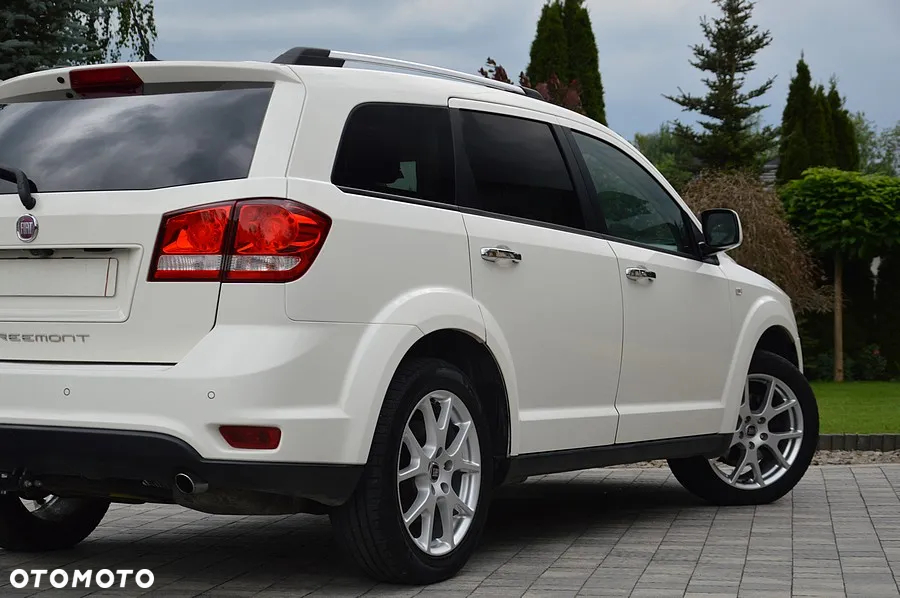 Fiat Freemont 2.0 Multijet 16V DPF Automatik Allrad Black Code - 21