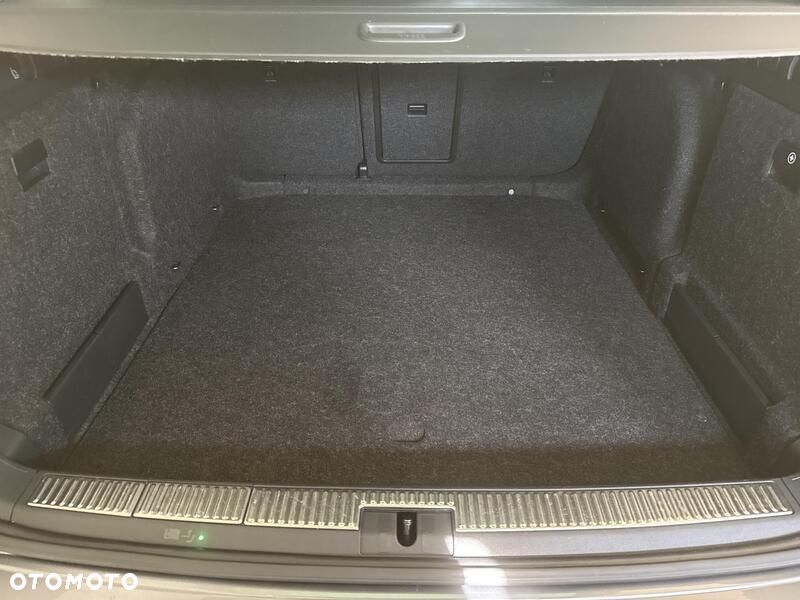 Skoda Superb 2.0 TDI SCR Style DSG - 23