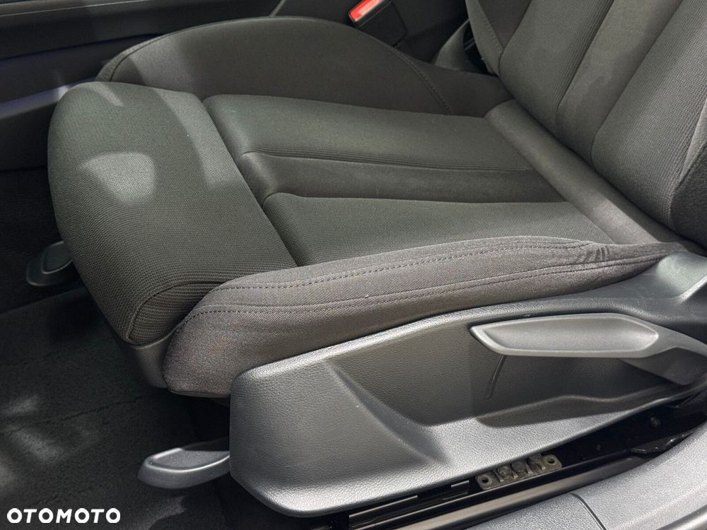 Audi A4 Limousine - 11