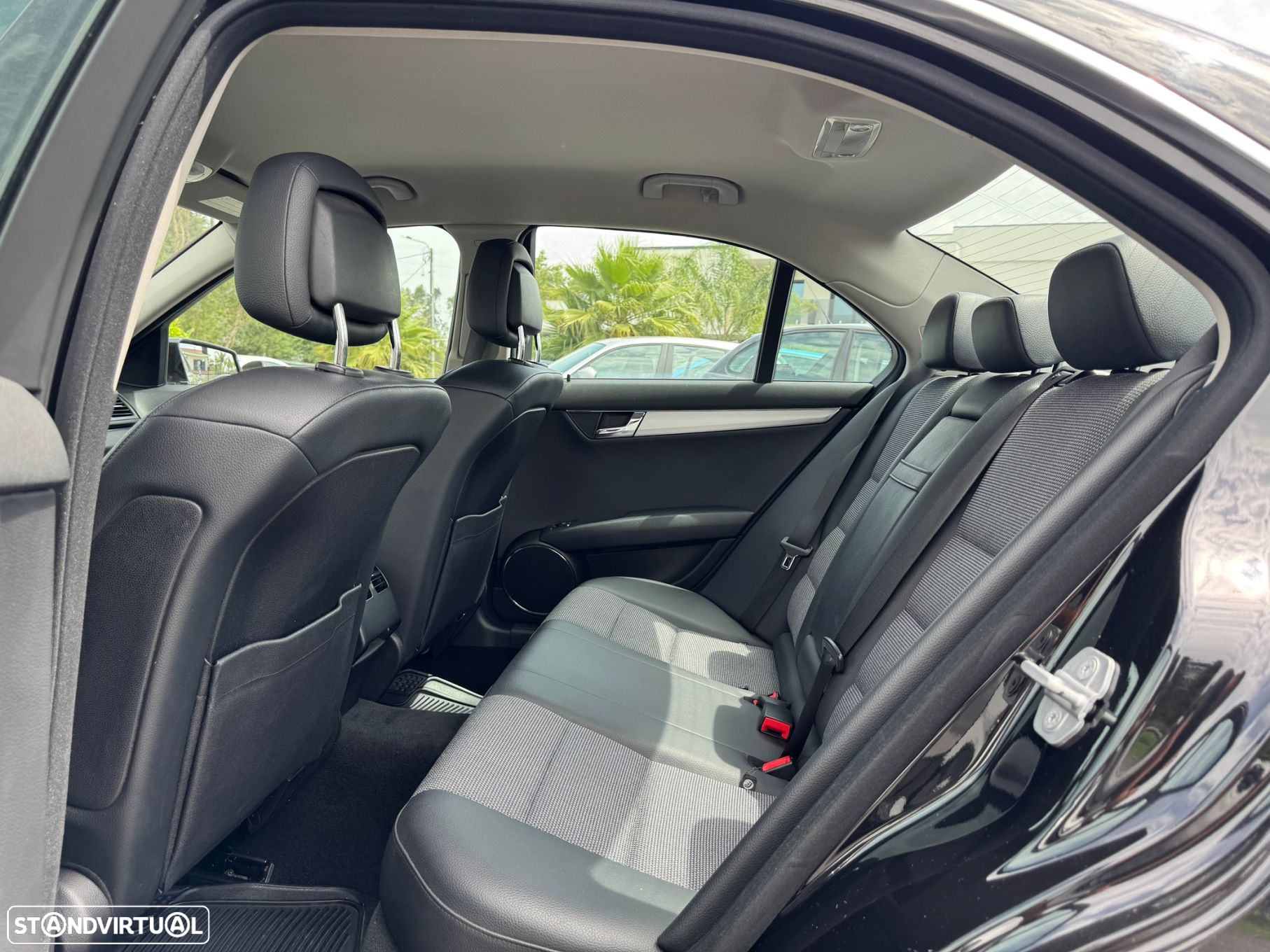 Mercedes-Benz C 220 CDi Avantgarde BlueEfficiency - 21