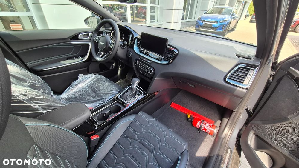 Kia XCeed 1.6 T-GDI Tribute DCT - 15