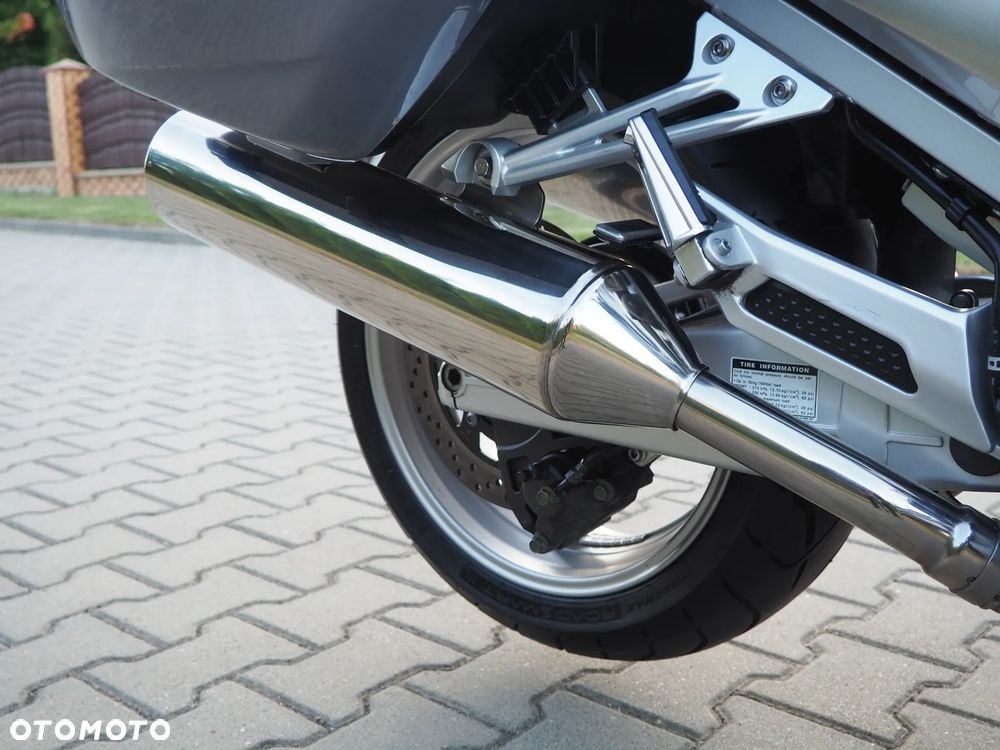 Yamaha FJR - 25