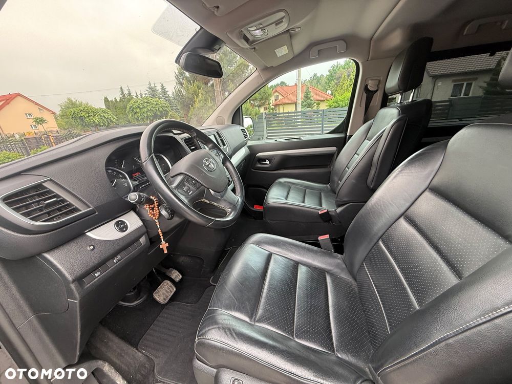 Toyota ProAce Kombi D-4D Medium 2,8t - 9