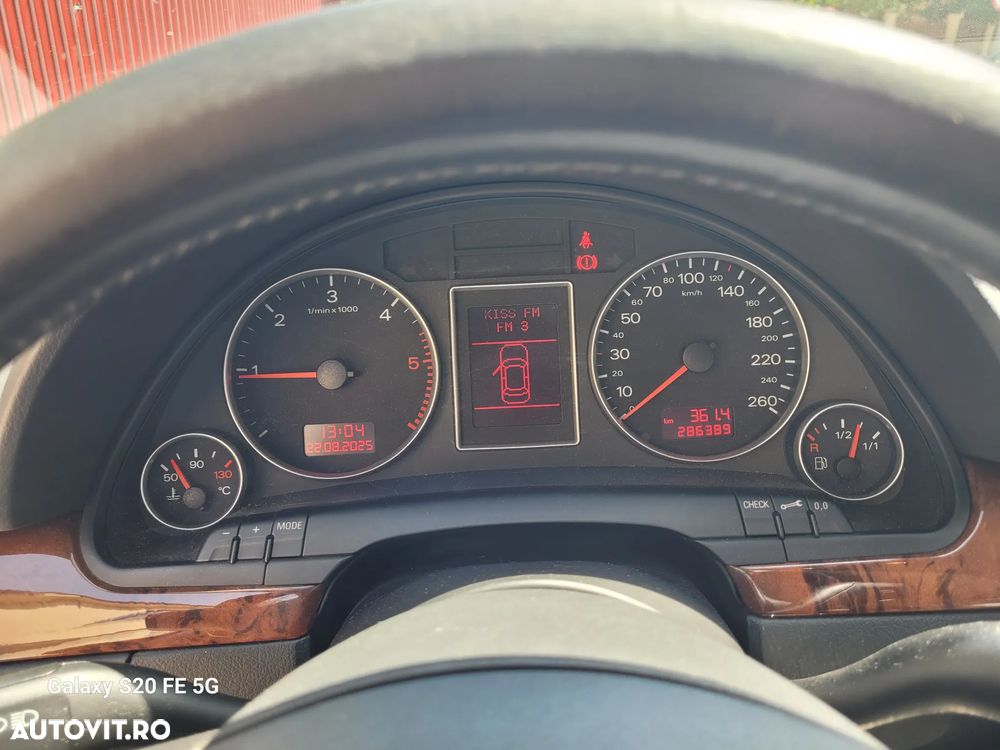 Audi A4 - 1