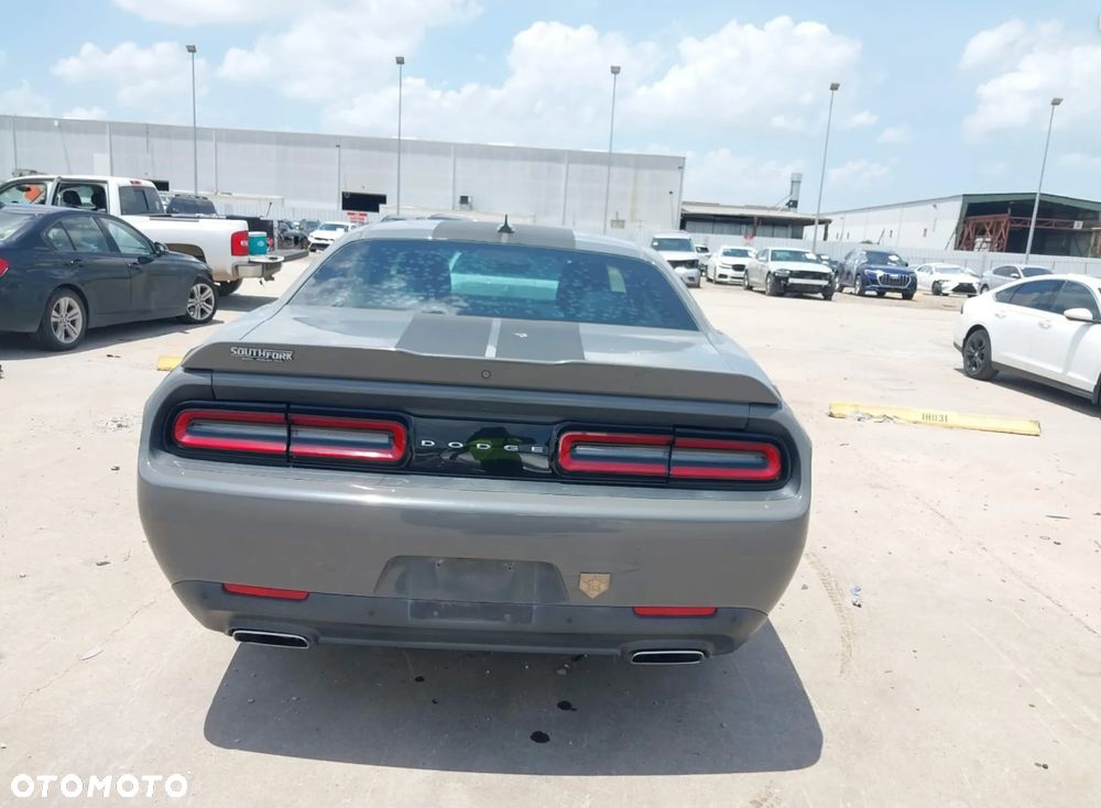 Dodge Challenger Automatik SXT Plus - 7