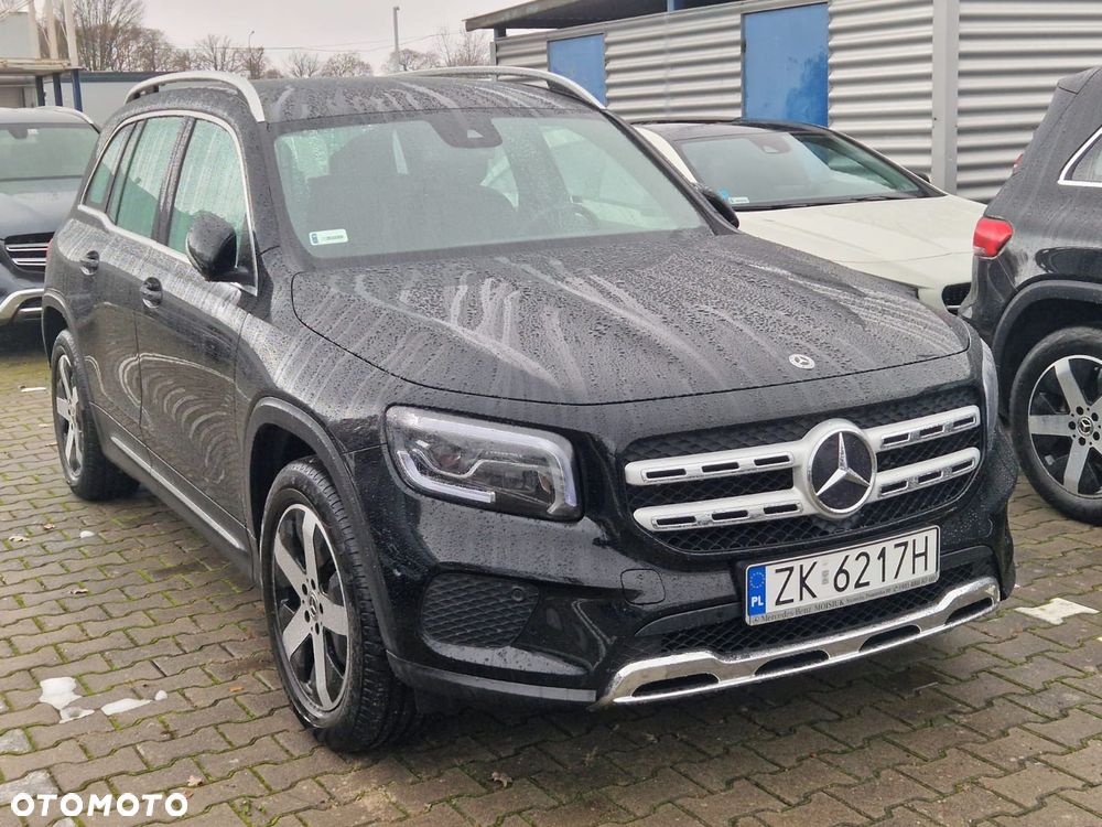 Mercedes-Benz GLB - 1