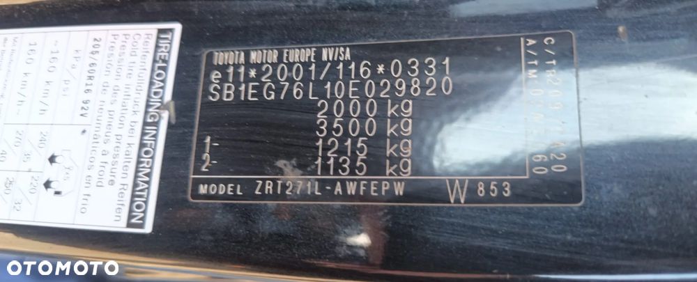 Toyota Avensis - 11