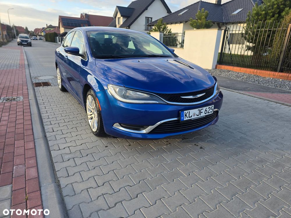 Chrysler 200 - 2