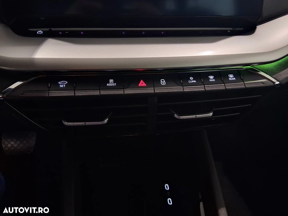 Skoda Octavia 2.0 TDI DSG Ambition - 22