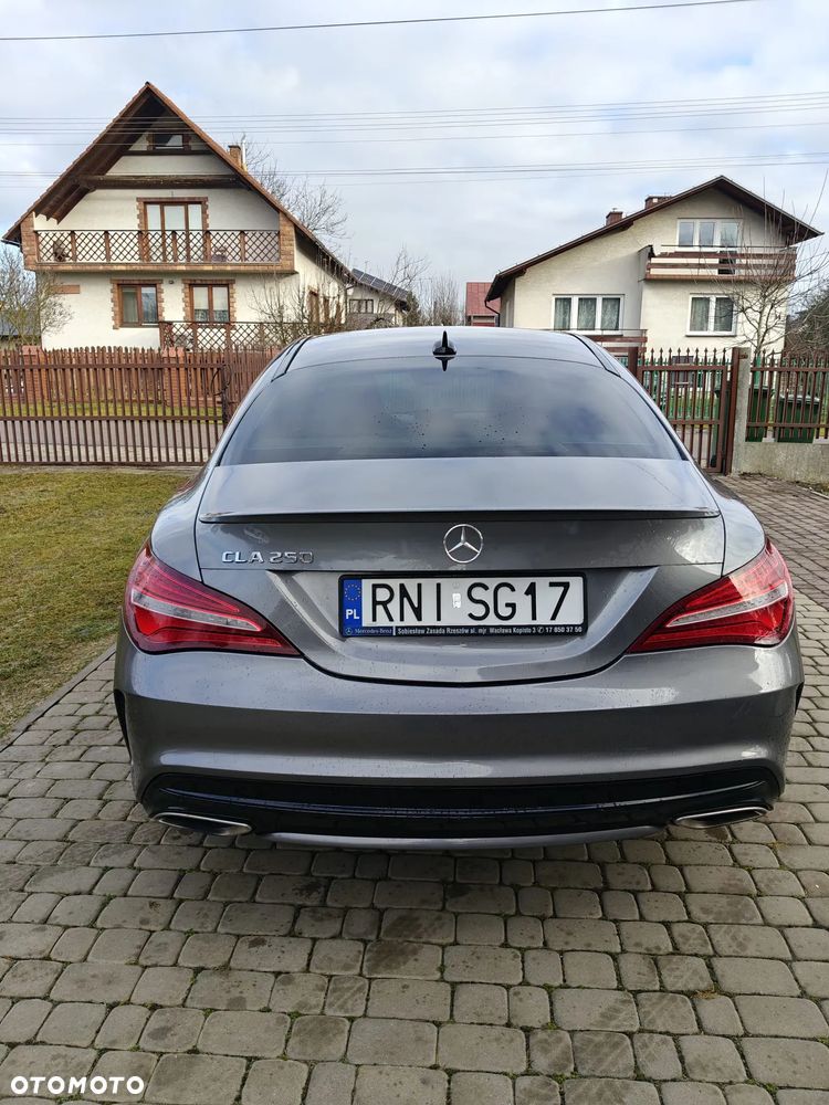Mercedes-Benz CLA 250 7G-DCT Peak Edition - 7