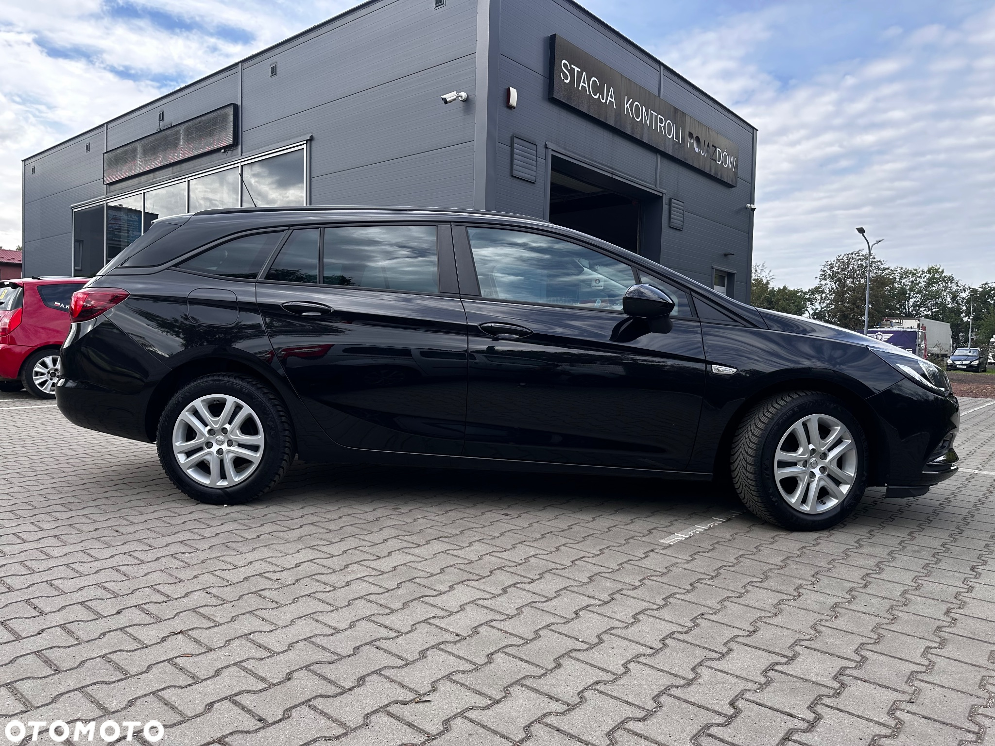 Opel Astra 1.4 Turbo 120 Jahre - 9