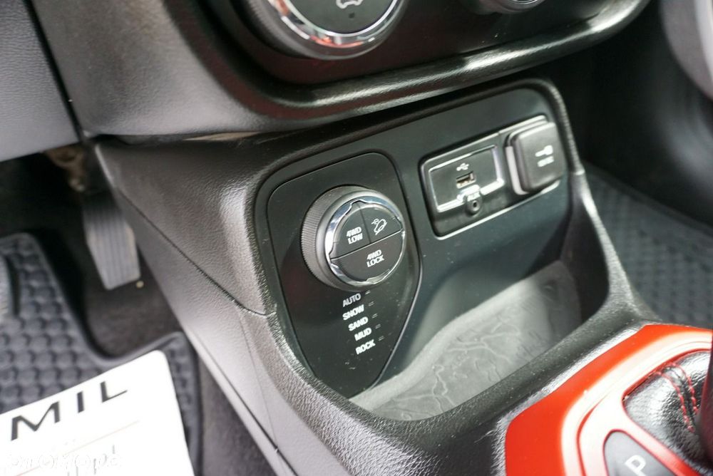 Jeep Renegade - 35
