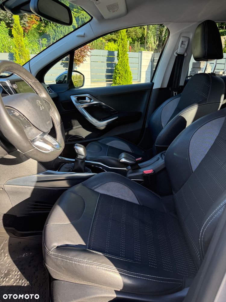 Peugeot 2008 1.6 VTi Allure - 13