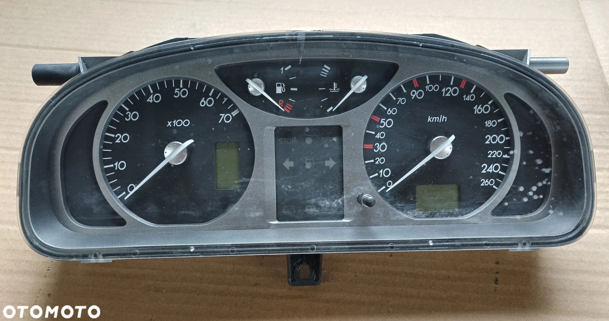 Laguna II licznik automat 1,8 16V Renault - 1