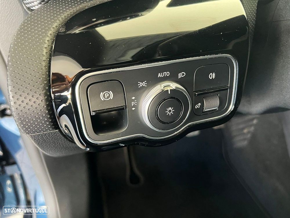 Mercedes-Benz CLA 180 d Edition 2020 - 24