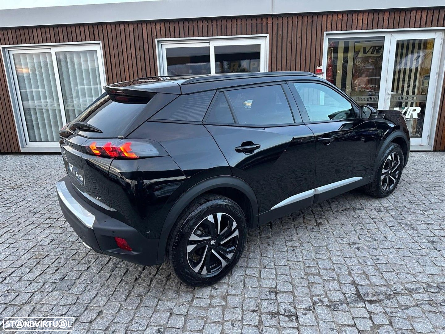Peugeot 2008 1.2 PureTech GT - 27