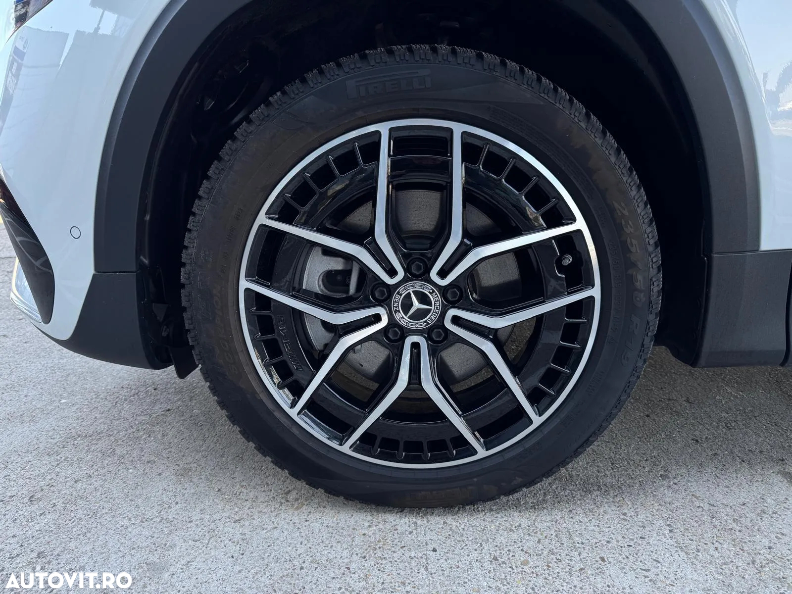 Mercedes-Benz EQB 300 4MATIC - 28