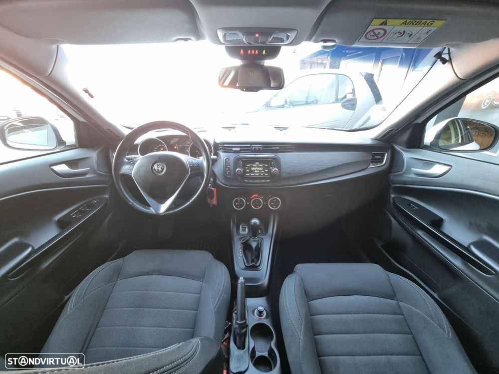 Alfa Romeo Giulietta - 4