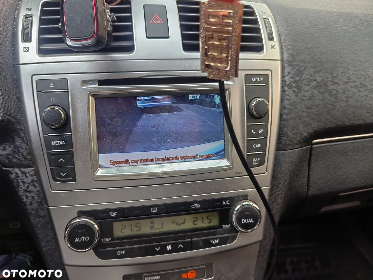 Toyota Avensis - 7