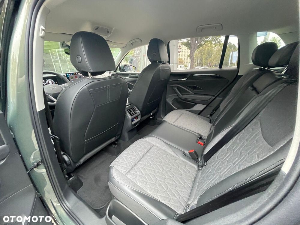 Volkswagen Tiguan - 24