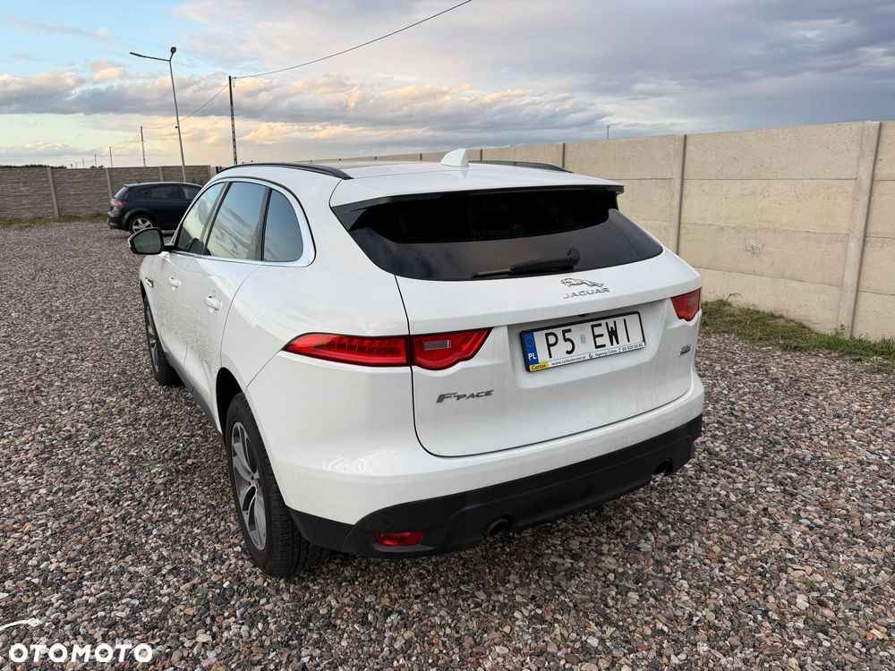 Jaguar F-Pace 25t AWD Prestige - 14
