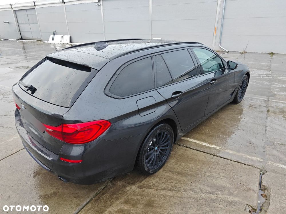 BMW Seria 5 520d xDrive Sport Line - 4