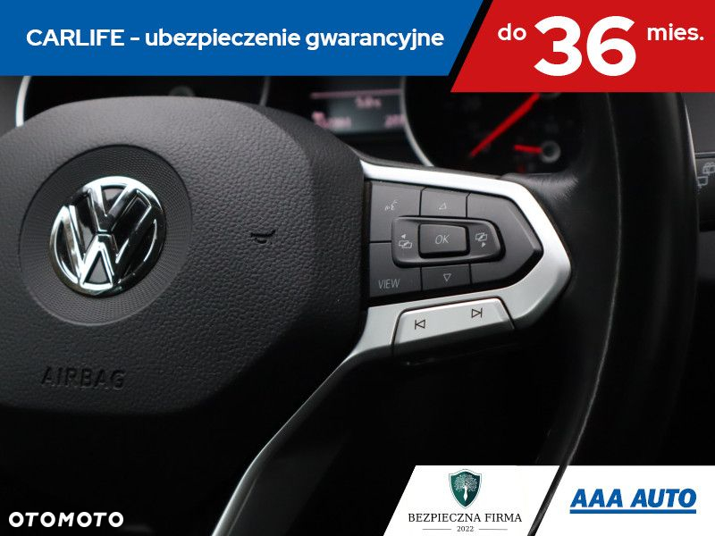 Volkswagen Passat - 18