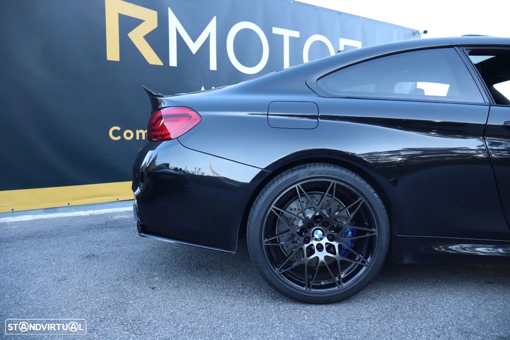 BMW M4 DKG Competition - 11